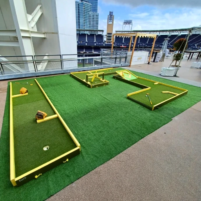 Portable mini golf station at OGteebox clinic